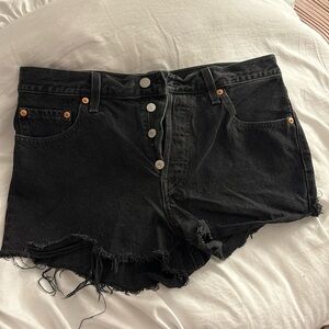 Levi Jean Shorts